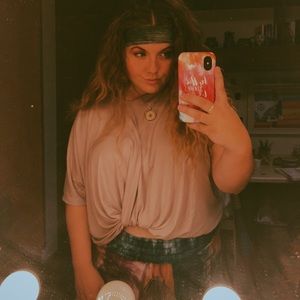 Meet your Posher, Angela